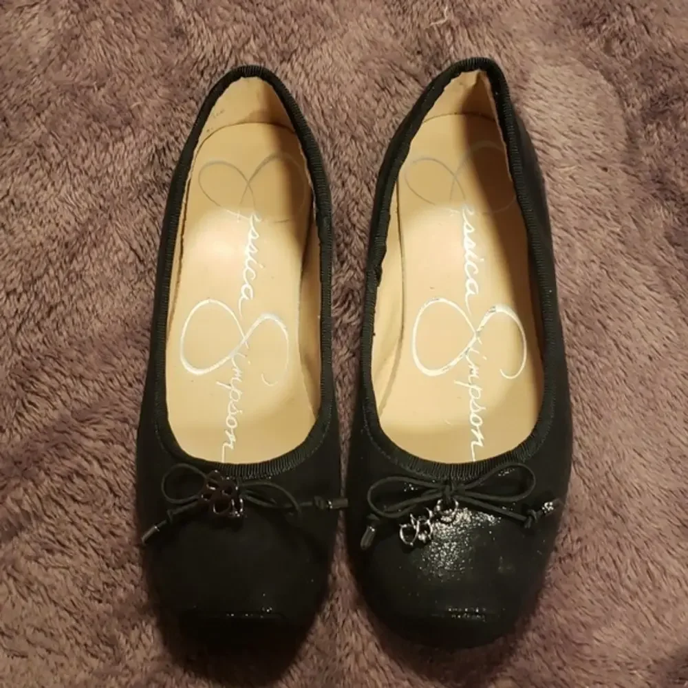 Girl flats size‎ 1